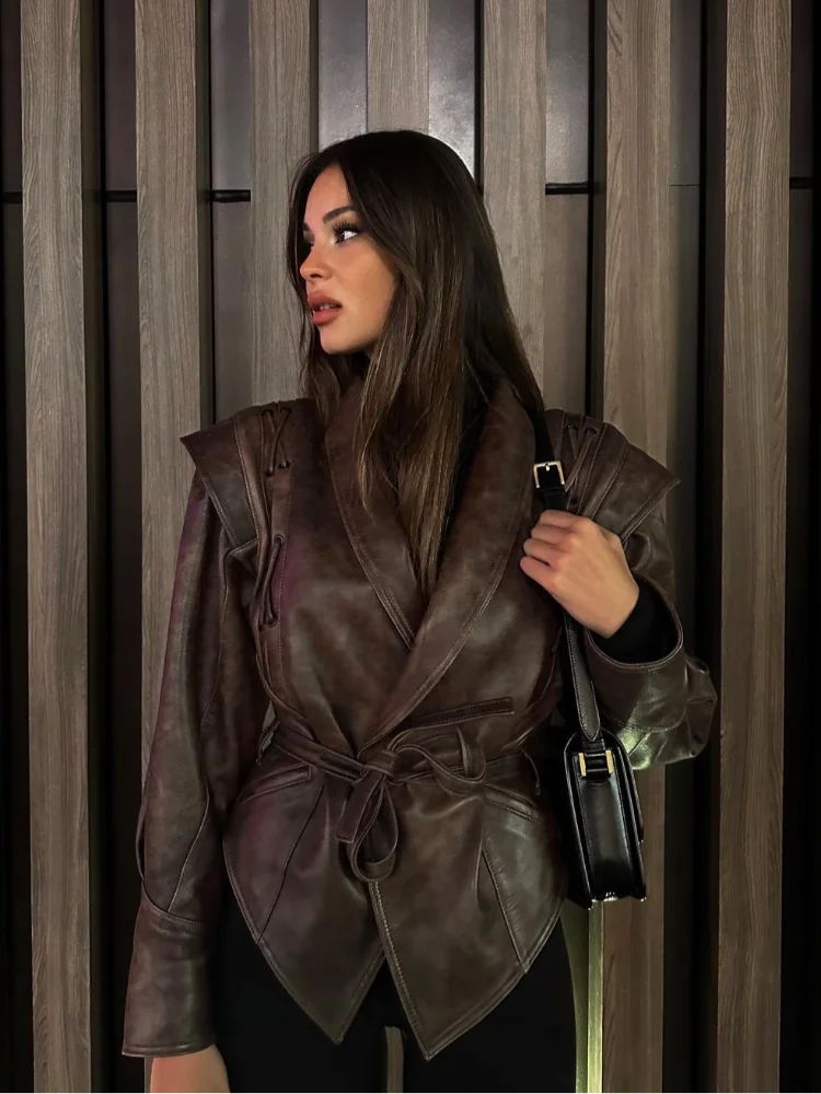 Thyra™ Rider Jakke – Elegant Læderlook til Kvinder